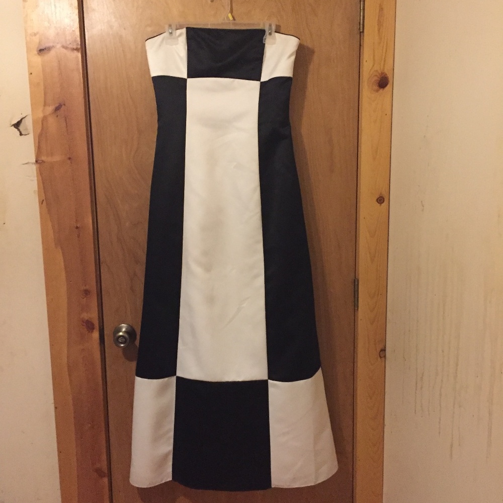 Jessica McClintock Black and White Long Dress